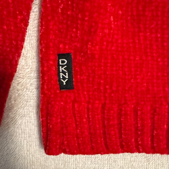 DKNY Girl’s Red Sweater size 2T - Picture 3 of 5